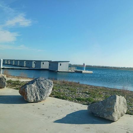 Le Clin D'Oeil Sur Le Port. Apartman Gruissan Kültér fotó